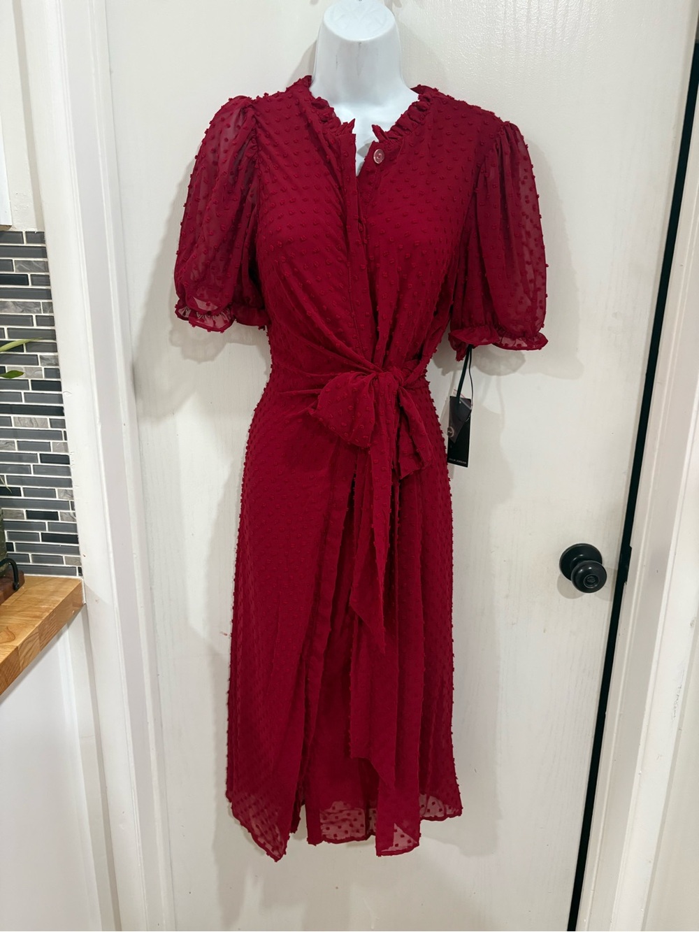 julia jordan Burgundy Textured Tie-Waist Midi Dress